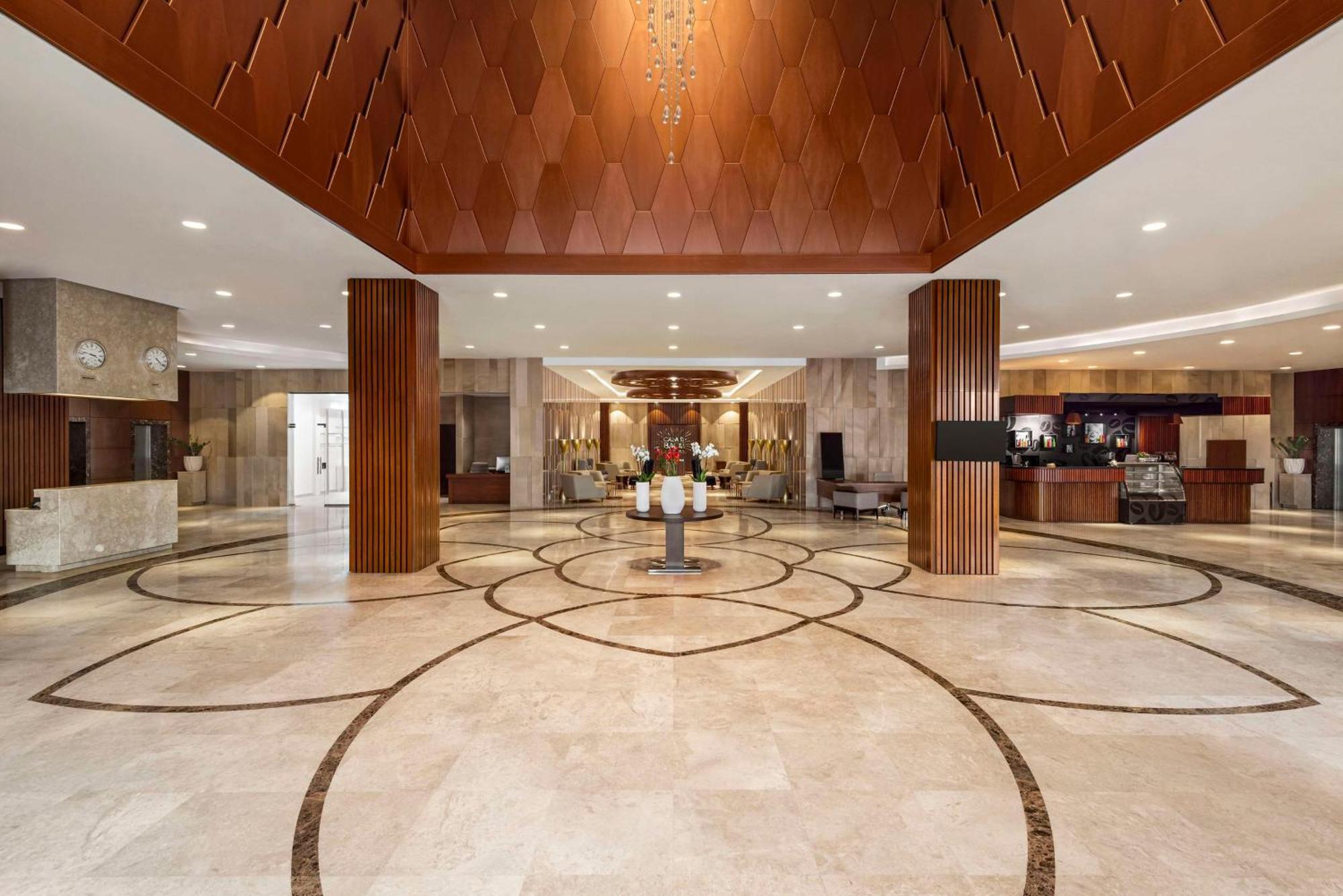 Radisson Panorama